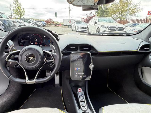 2023 McLaren Artura Performance