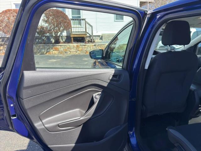 2014 Ford Escape S