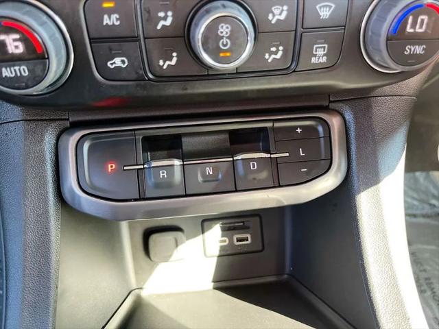 2023 GMC Acadia AWD AT4