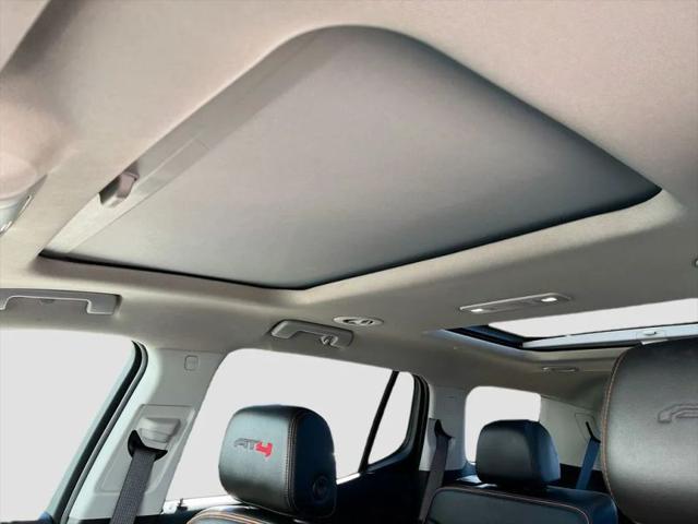2023 GMC Acadia AWD AT4
