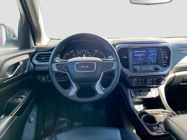 2023 GMC Acadia AWD AT4
