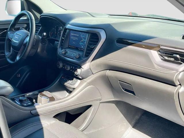 2023 GMC Acadia AWD AT4
