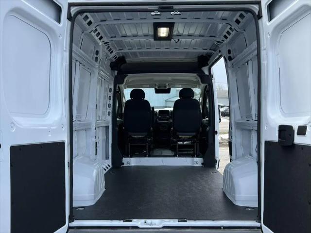 2026 Ram ProMaster Cargo Van Tradesman High Roof 136" WB w/Pass Seat