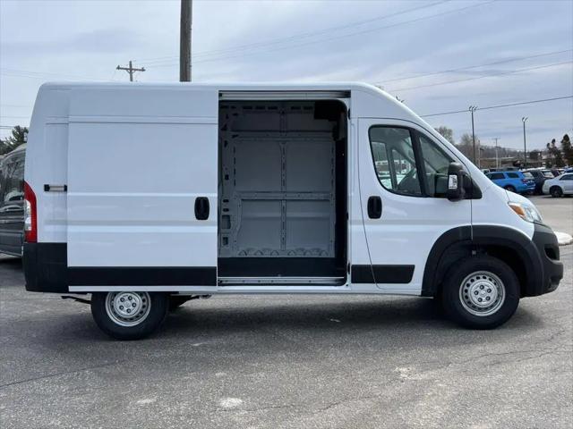 2026 Ram ProMaster Cargo Van Tradesman High Roof 136" WB w/Pass Seat