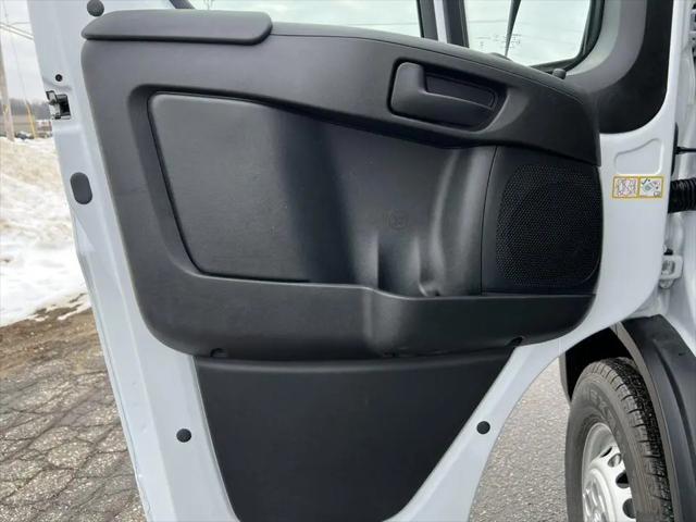 2026 Ram ProMaster Cargo Van Tradesman Low Roof 118" WB w/Pass Seat