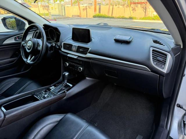 2018 Mazda Mazda3 Touring