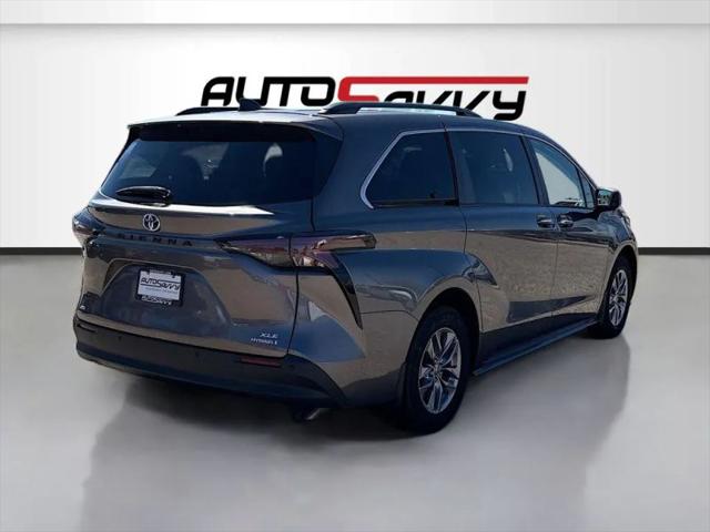 2023 Toyota Sienna XLE