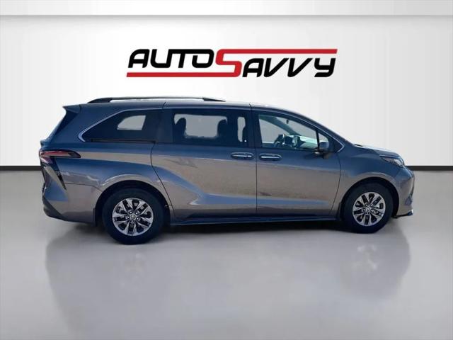 2023 Toyota Sienna XLE