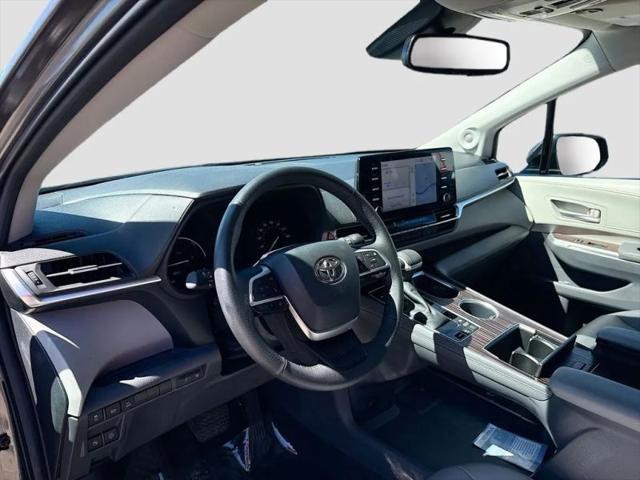 2023 Toyota Sienna XLE
