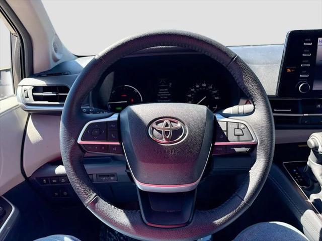 2023 Toyota Sienna XLE