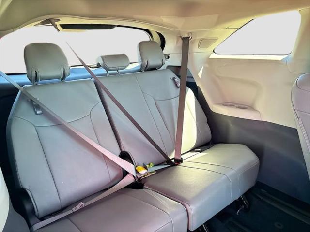 2023 Toyota Sienna XLE