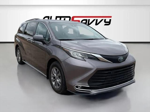 2023 Toyota Sienna XLE for sale in Santa Fe, NM