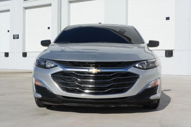 2022 Chevrolet Malibu FWD 1FL