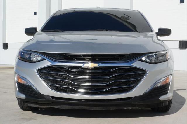 2022 Chevrolet Malibu FWD 1FL