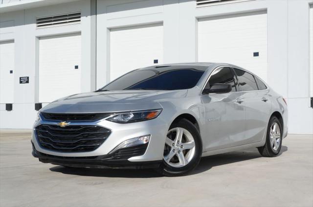 2022 Chevrolet Malibu FWD 1FL