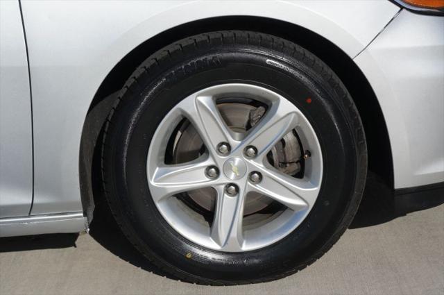 2022 Chevrolet Malibu FWD 1FL