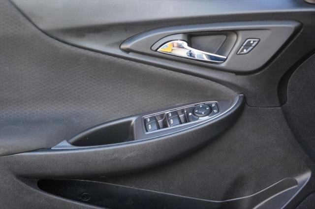 2022 Chevrolet Malibu FWD 1FL