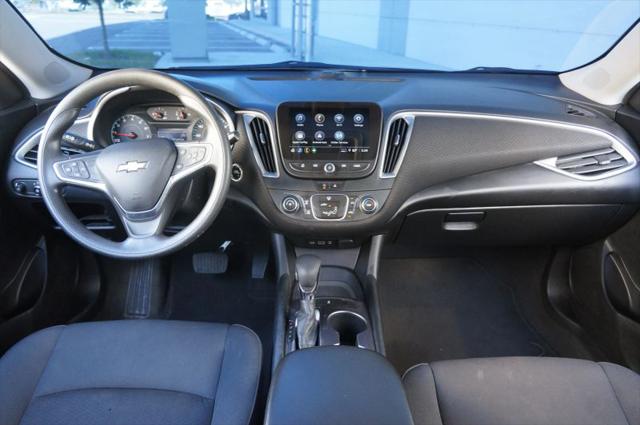 2022 Chevrolet Malibu FWD 1FL