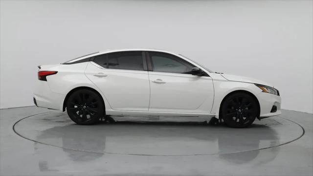 2022 Nissan Altima SR FWD
