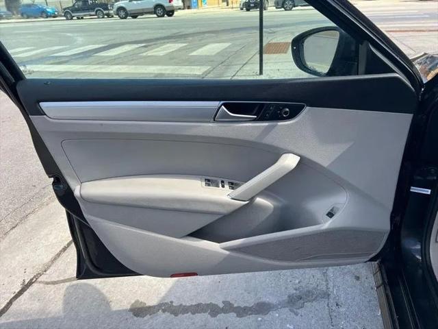 2016 Volkswagen Passat 1.8T S