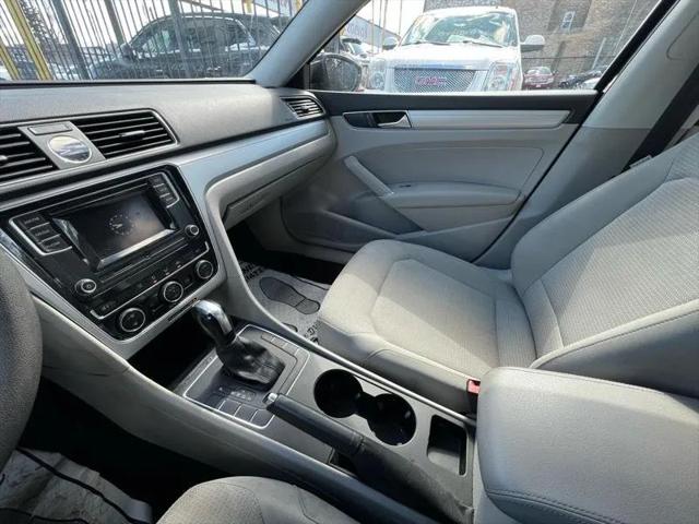 2016 Volkswagen Passat 1.8T S