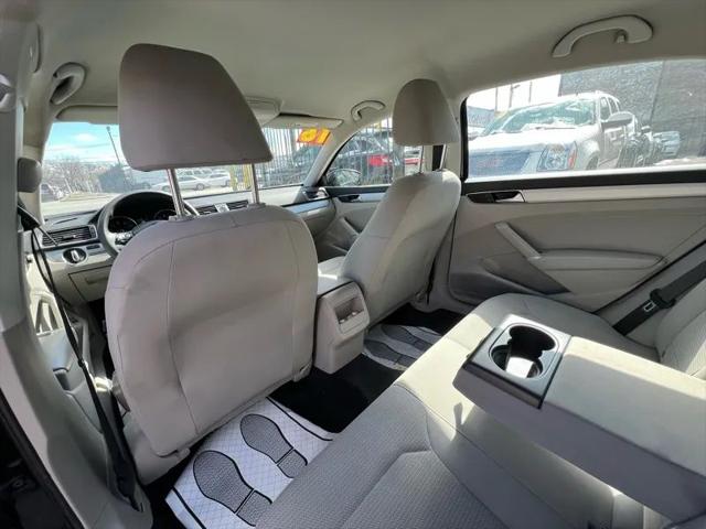 2016 Volkswagen Passat 1.8T S