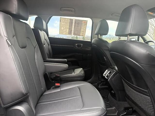 2025 Kia Sorento EX