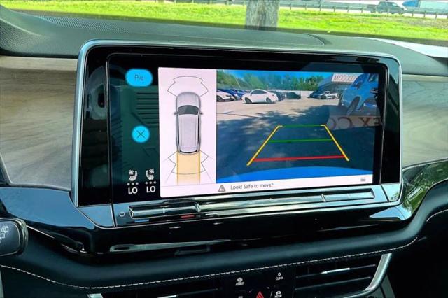 2024 Volkswagen Atlas 2.0T SE w/Technology