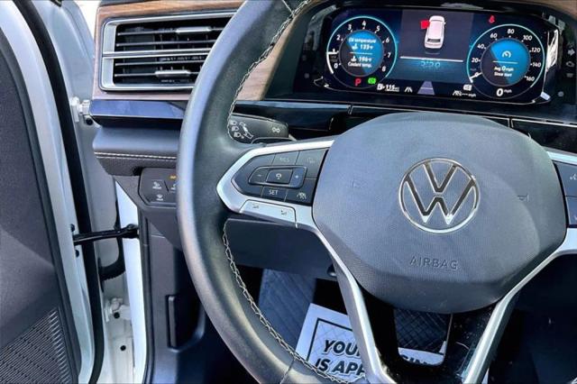 2024 Volkswagen Atlas 2.0T SE w/Technology