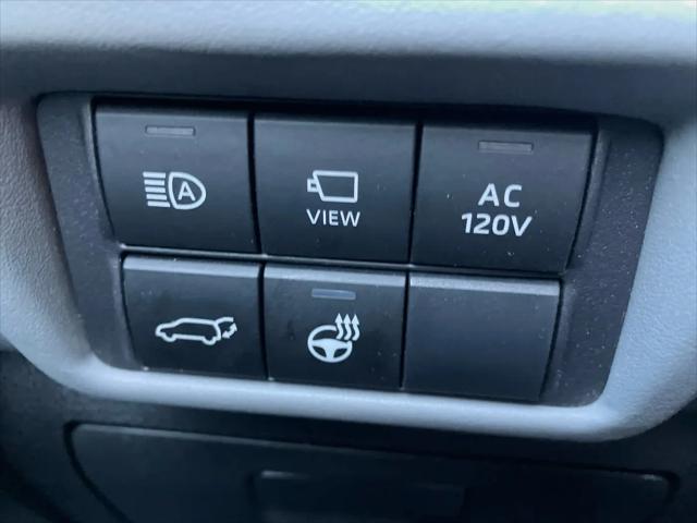 2023 Toyota Highlander Hybrid Platinum