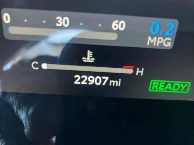 2023 Toyota Highlander Hybrid Platinum