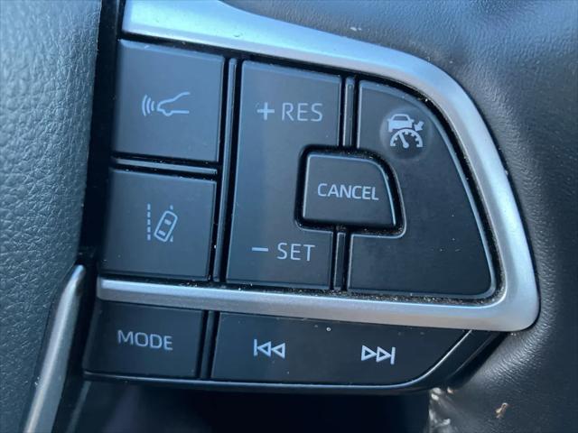 2023 Toyota Highlander Hybrid Platinum