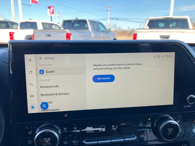 2023 Toyota Highlander Hybrid Platinum