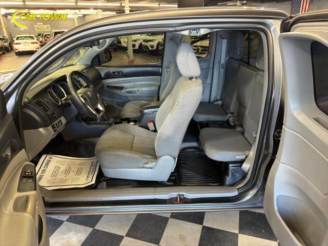 2013 Toyota Tacoma Base