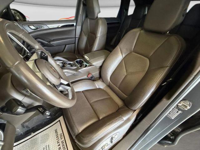 2016 Porsche Cayenne Base
