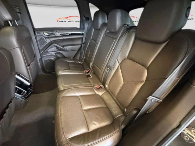 2016 Porsche Cayenne Base