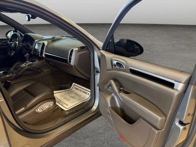2016 Porsche Cayenne Base