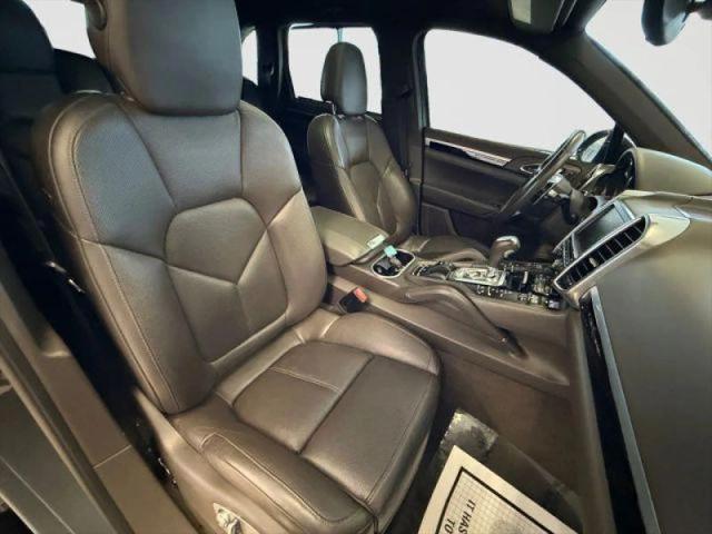 2016 Porsche Cayenne Base