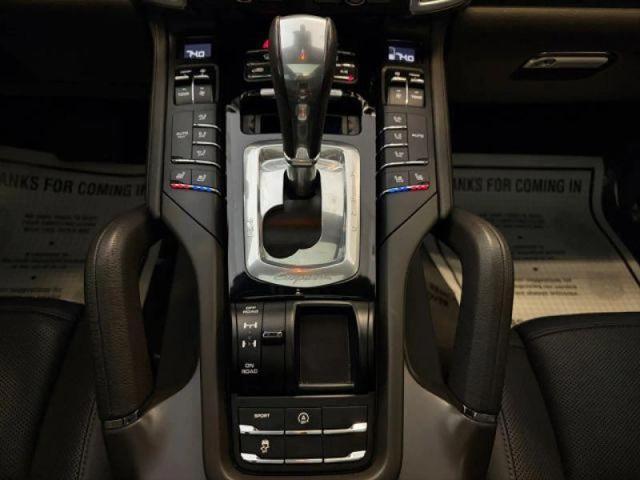 2016 Porsche Cayenne Base