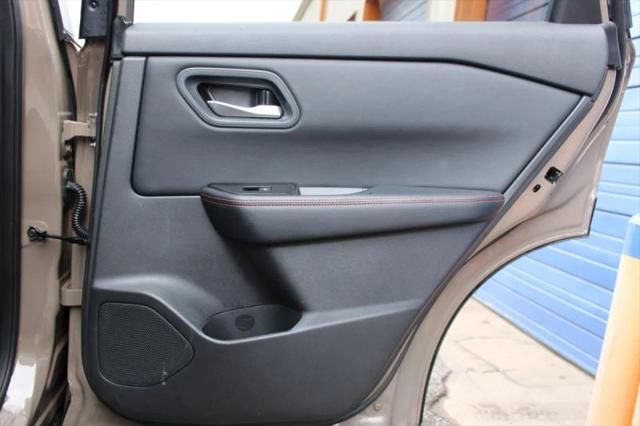 2025 Nissan Rogue Rock Creek