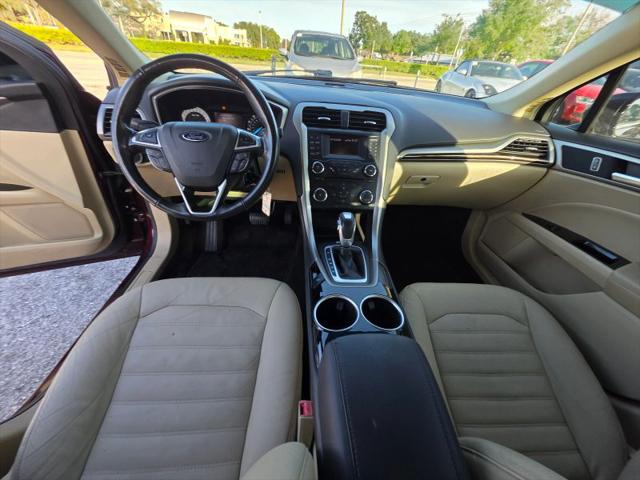 2013 Ford Fusion SE
