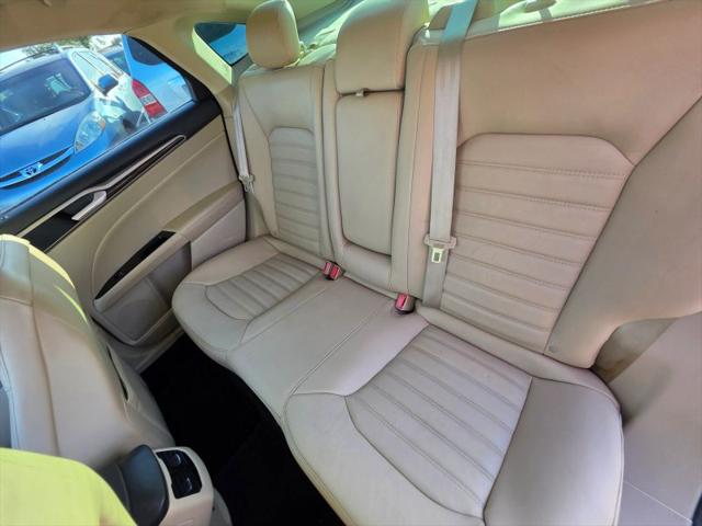 2013 Ford Fusion SE
