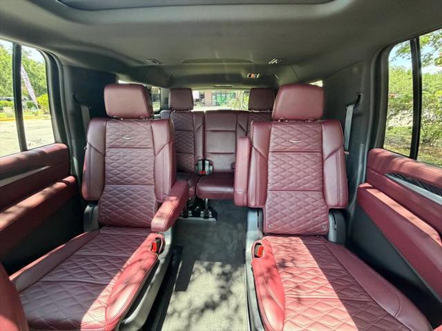 2025 Cadillac Escalade ESV Sport
