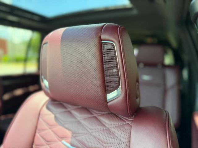 2025 Cadillac Escalade ESV Sport
