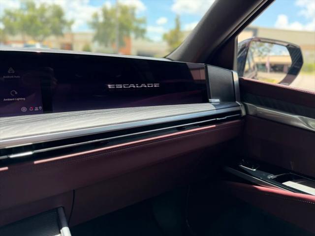 2025 Cadillac Escalade ESV Sport