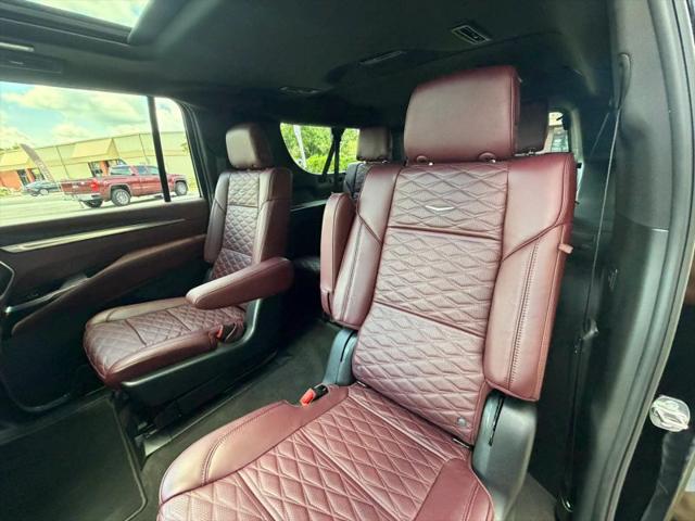 2025 Cadillac Escalade ESV Sport