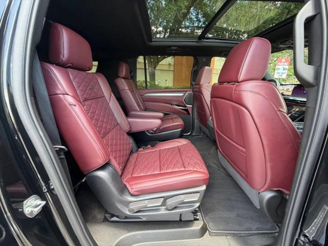 2025 Cadillac Escalade ESV Sport