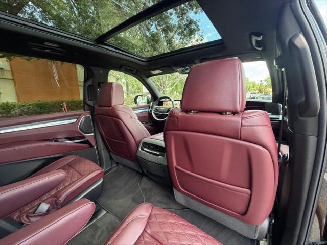 2025 Cadillac Escalade ESV Sport