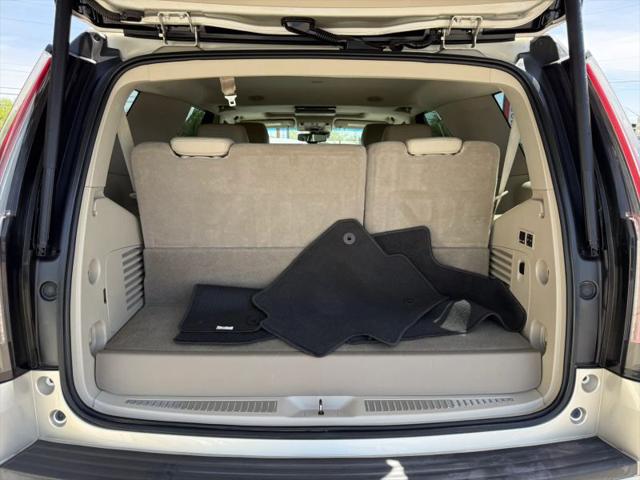 2016 Cadillac Escalade Luxury Collection