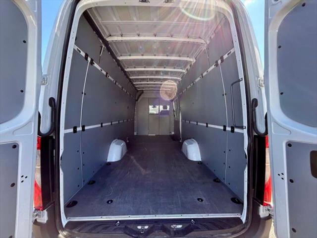 2025 Mercedes-Benz Sprinter 2500 High Roof 4-Cyl Diesel